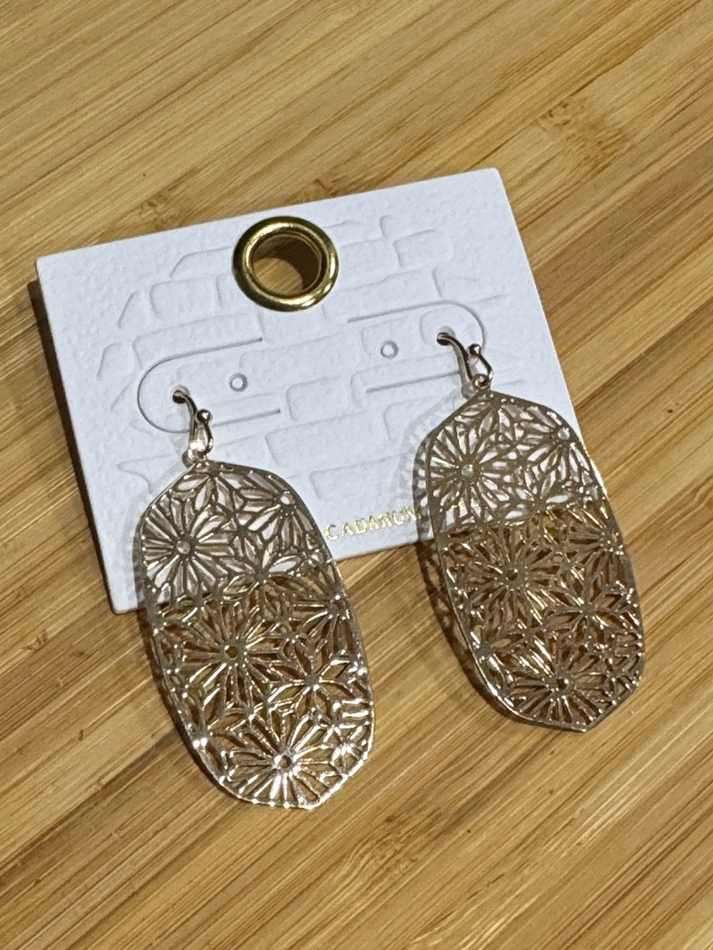 Filigree Oval Drop Earrings in Shiny Gold